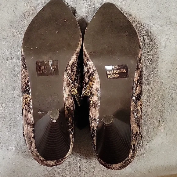 Faux Snake skin boots - Picture 4 of 7